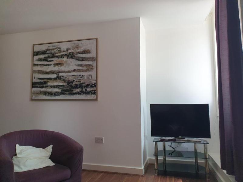 Double Room With Shared Bathroom London Exterior foto